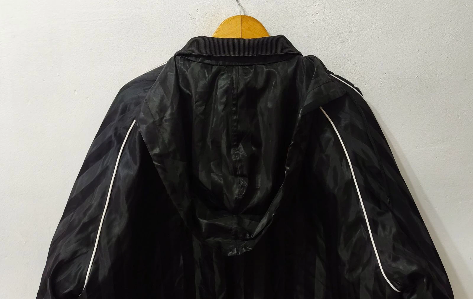 Chaquetón deportivo negro Lotto hombre Talla XL-XXL – photo 7